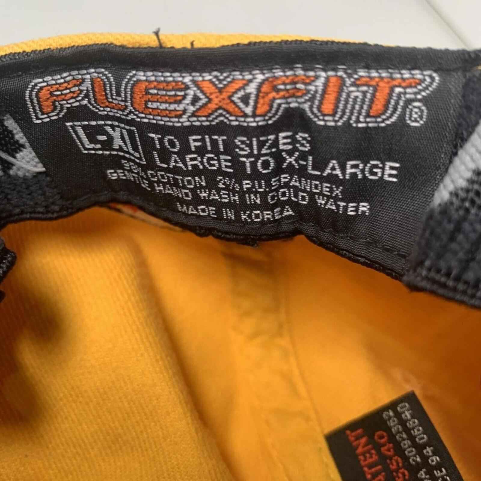 FACTORY EFFEX Yellow Flex fit HAT - Yellow Vintage Rare Design Size L-XL.