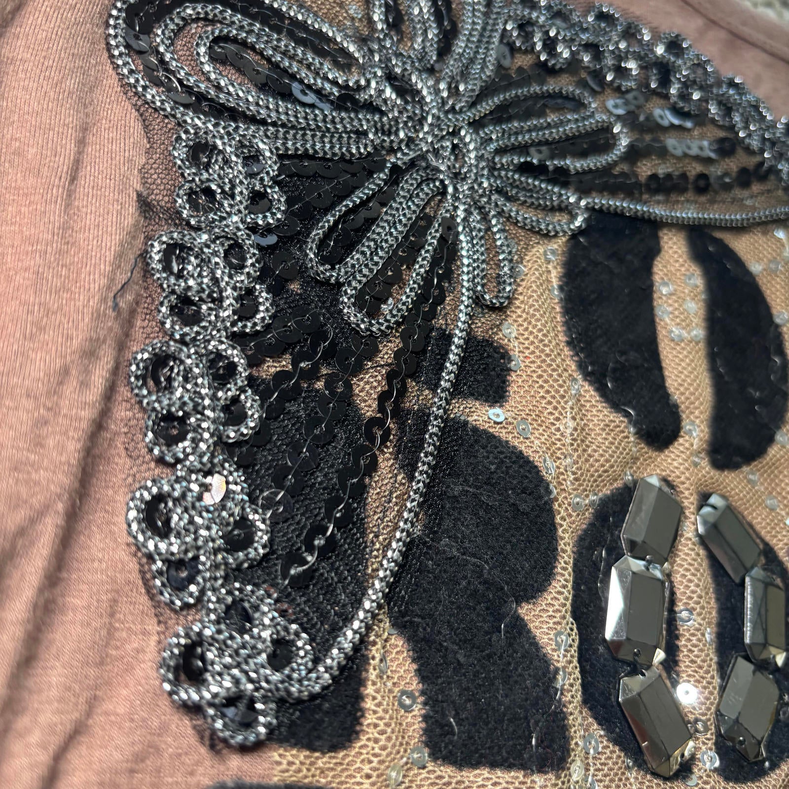 Hearts & Roses Women's Long Sleeve Top Size M Brown Embellished - Come Sell Nearly Anything