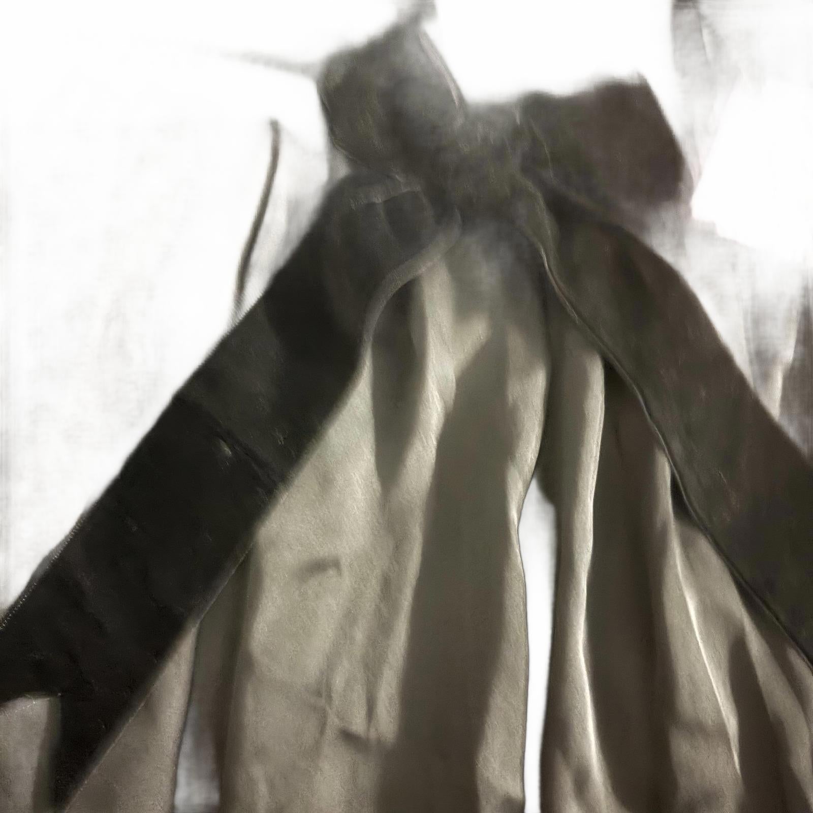 Kitten D'Amour Women's Black Skirt Size 16 Elegant Ruffle Detail - Come Sell Nearly Anything