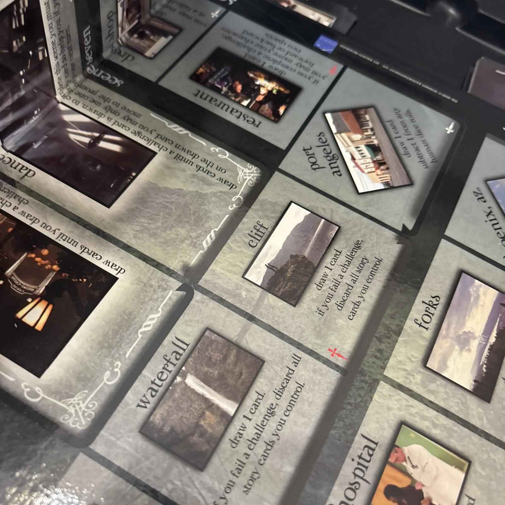 Twilight The Movie Boardgame 2009 Cardinal Like New