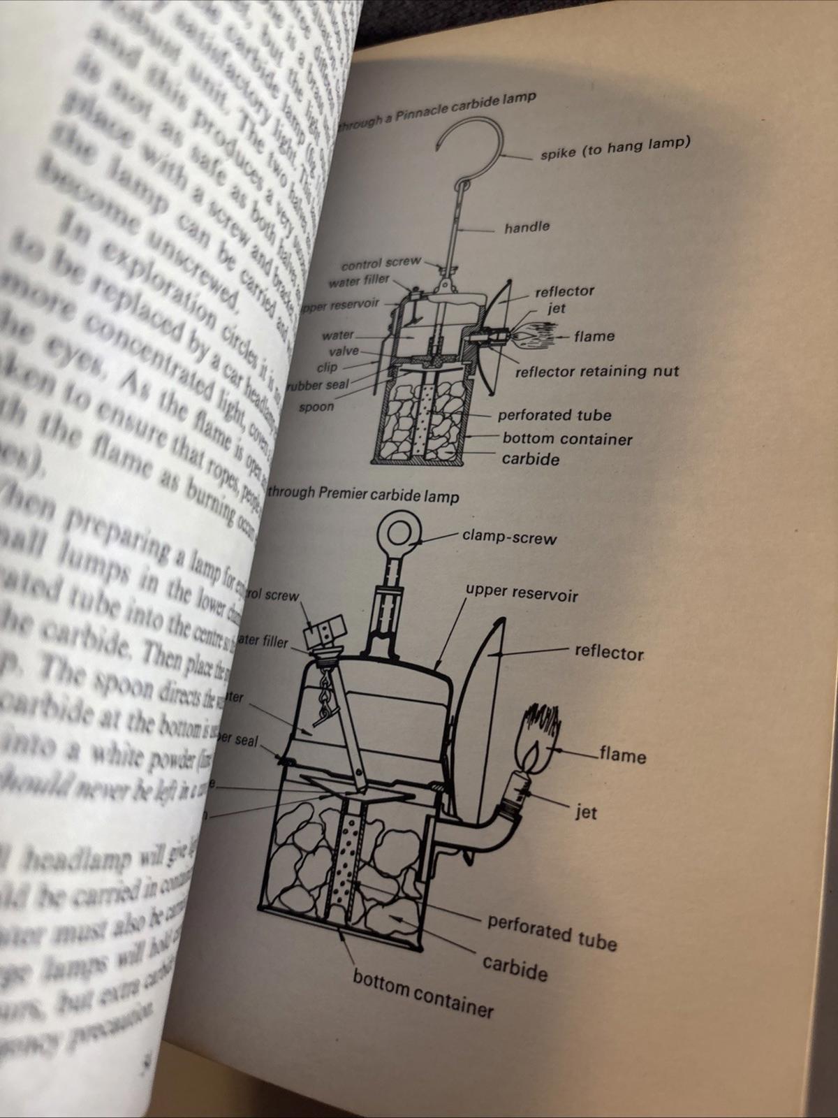 Australian Caves And Carvings - Periwinkle Colour Guides - Vintage Scarce Book - Come Sell Nearly Anything