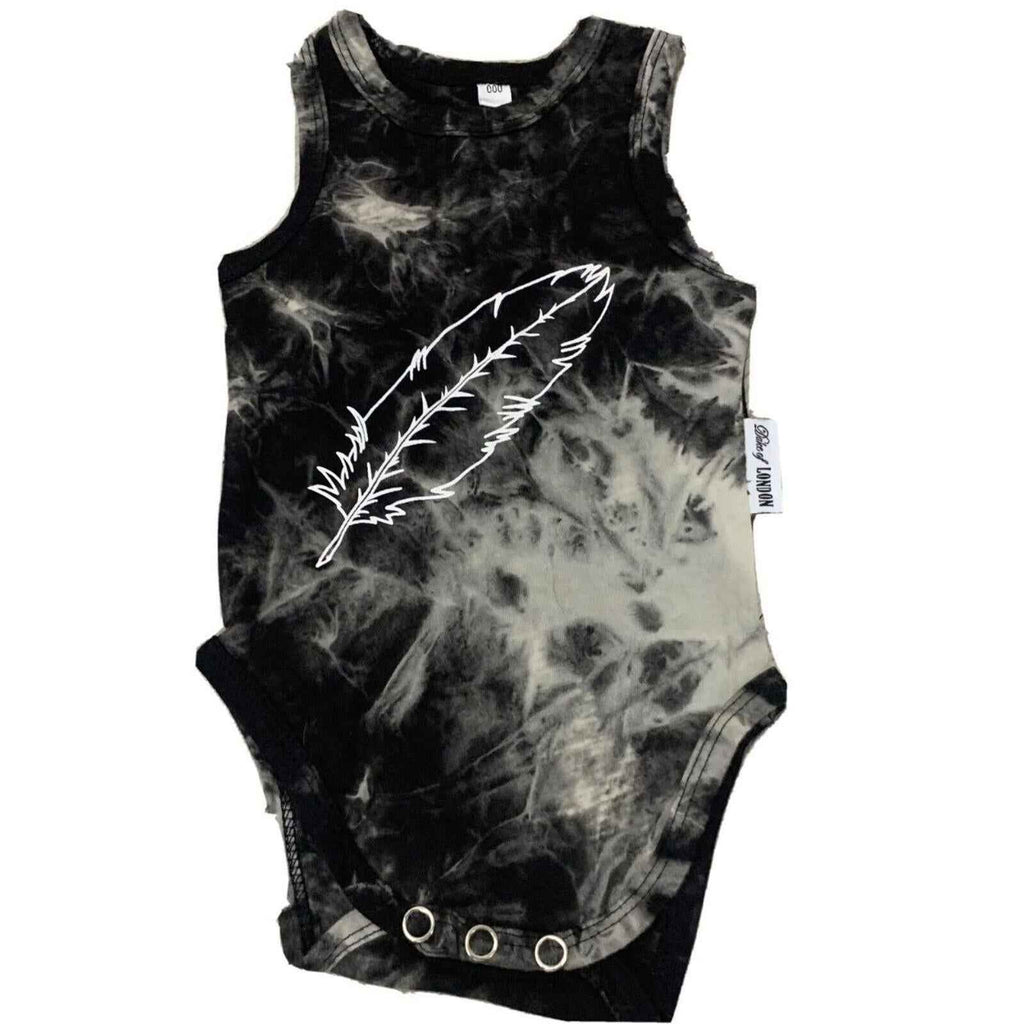 Duke of London baby bodysuit - Rare Feather Design Size 000.