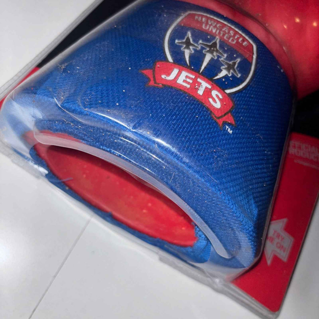 Newcastle Jets CLUB SUPPORTER 3D Fan hand Foam Hand A-league- OOP Rare