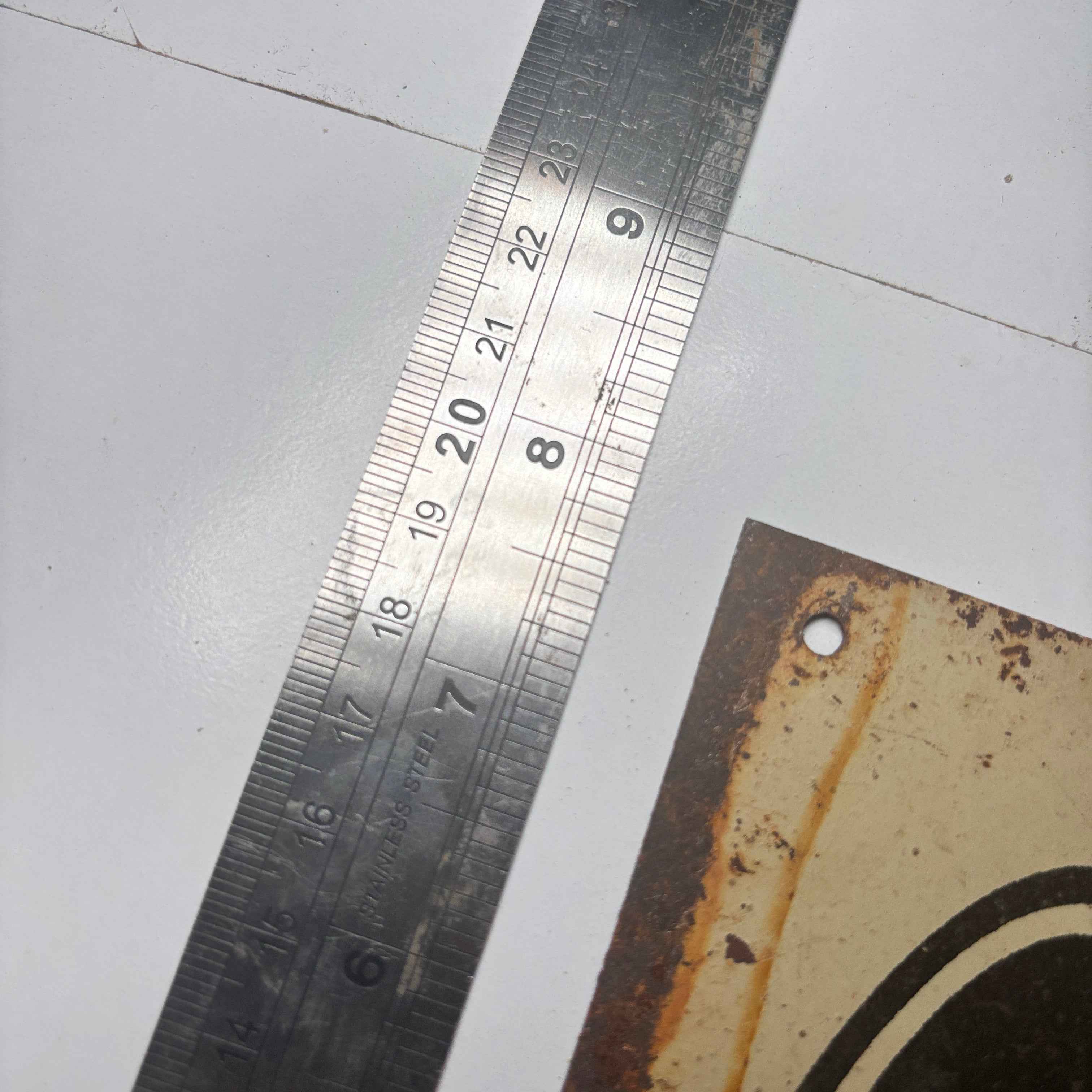 "1957 FORD THUNDERBIRD" METAL ADVERTISING SIGN 30sm x 20cm VTG.