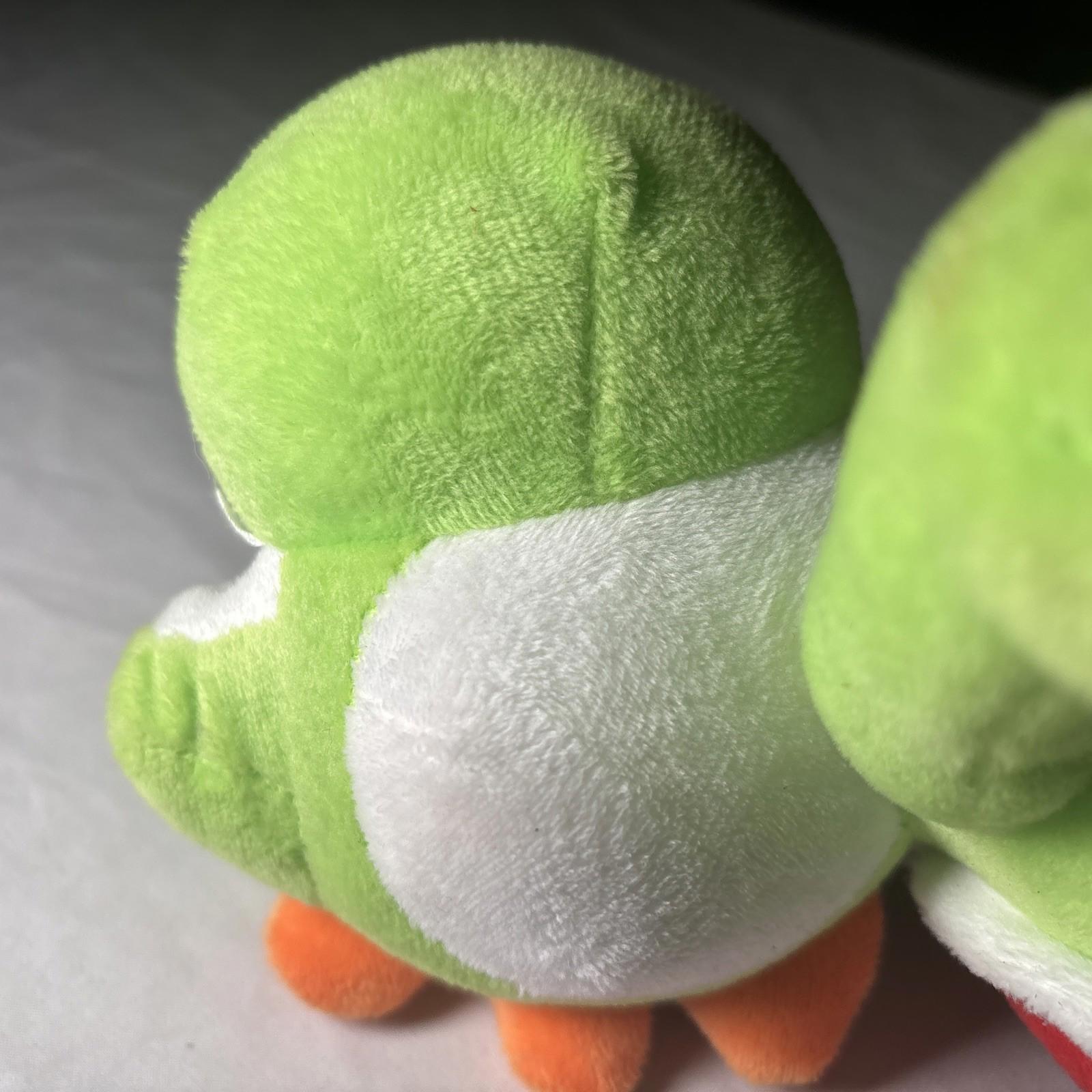 Licensed Nintendo Super Mario Bros -Green Yoshi Plush Soft Toy 18cm - Brand New