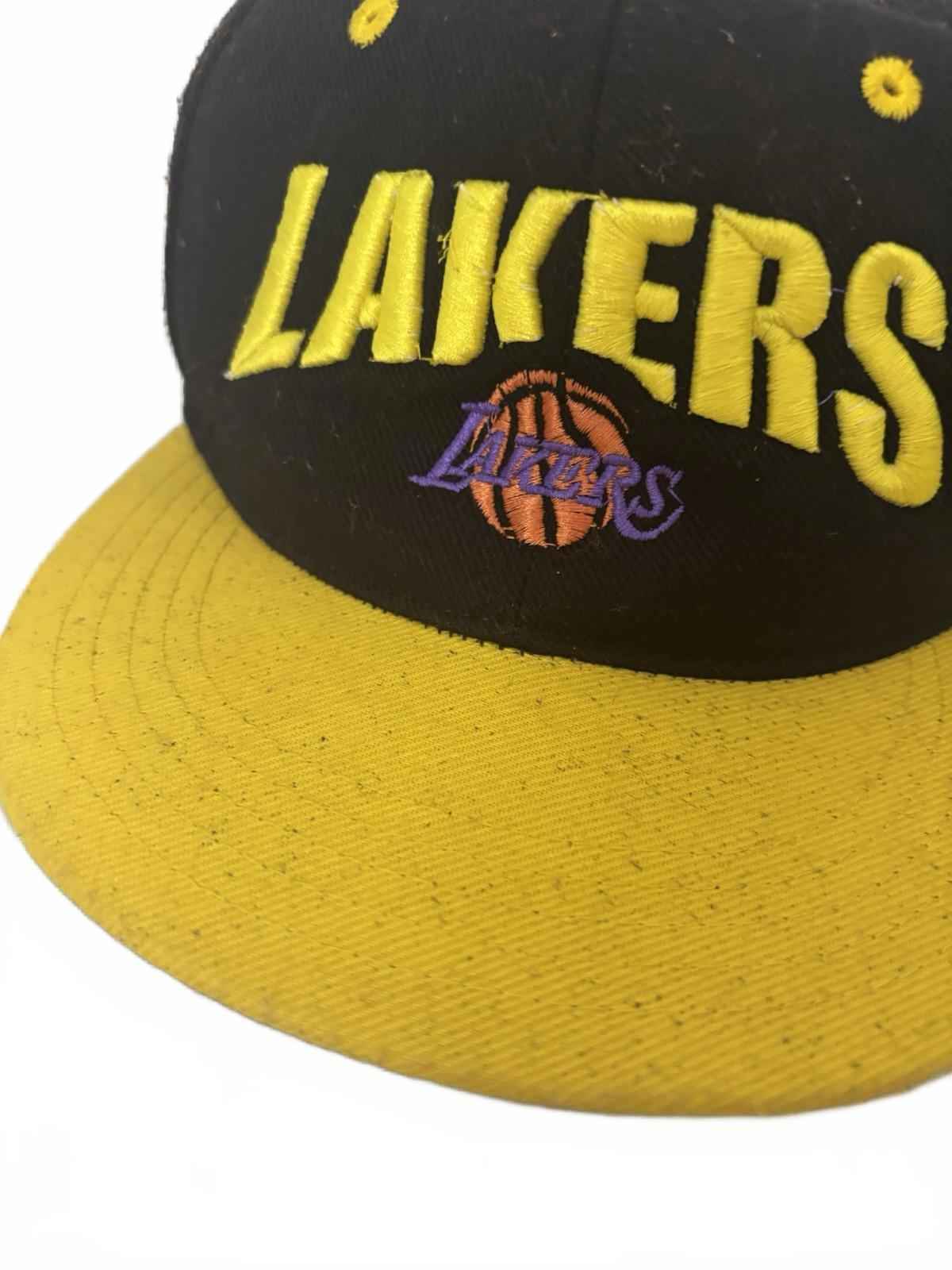 Los Angeles Lakers Vintage Script 9FIFTY Cap Snapback Adjustable NBA  by New Era
