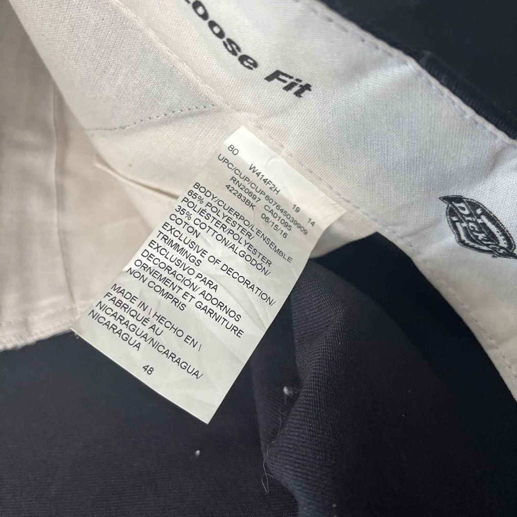 Dickies Men's Loose Fit Casual Shorts Size 48 Black #Menswear #CasualShorts #LoF