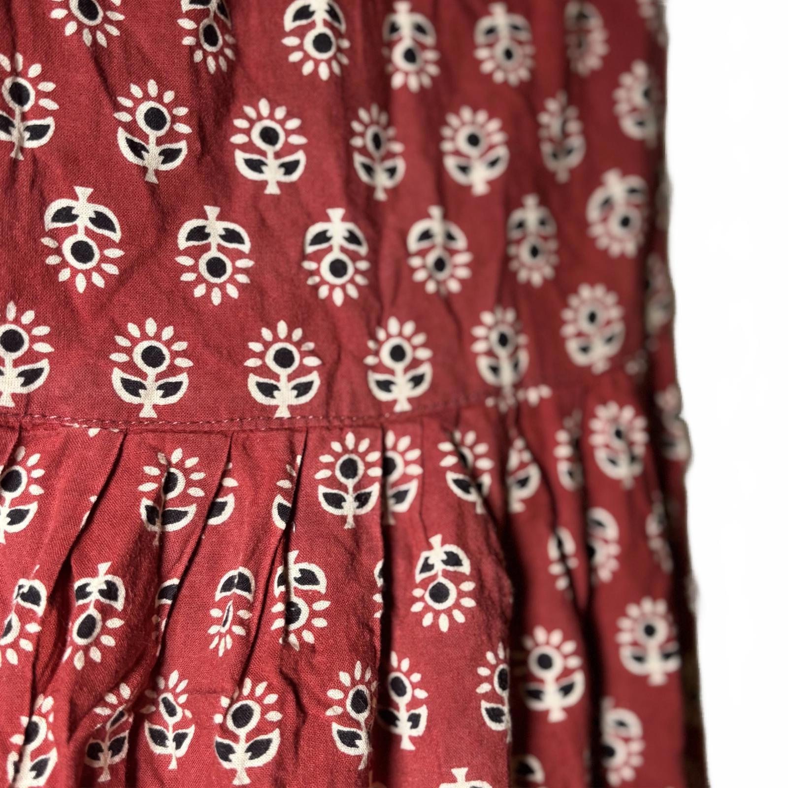 Gangom Women's Tiered Skirt Size 32 - Come Sell Nearly Anything