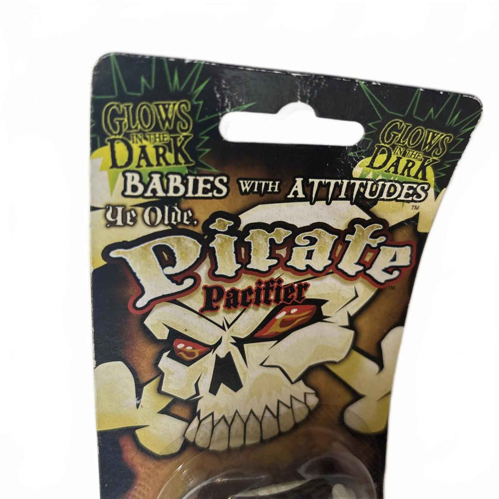 Skull Pacifier Halloween Pirate Baby Punk Glow in Dark Boy Girl New