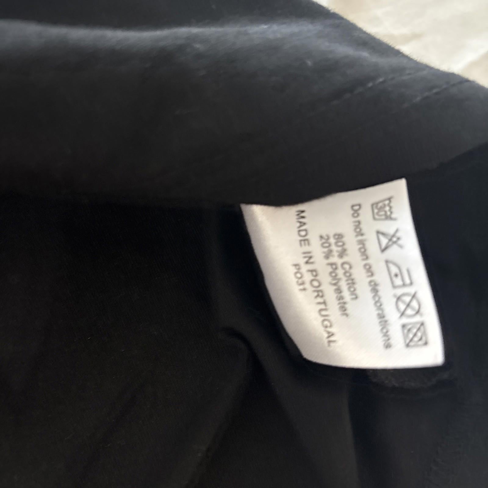 Trapstar It's A Secret Embroidered 3D Graphic Black M Crew Neck T-Shirt Tee