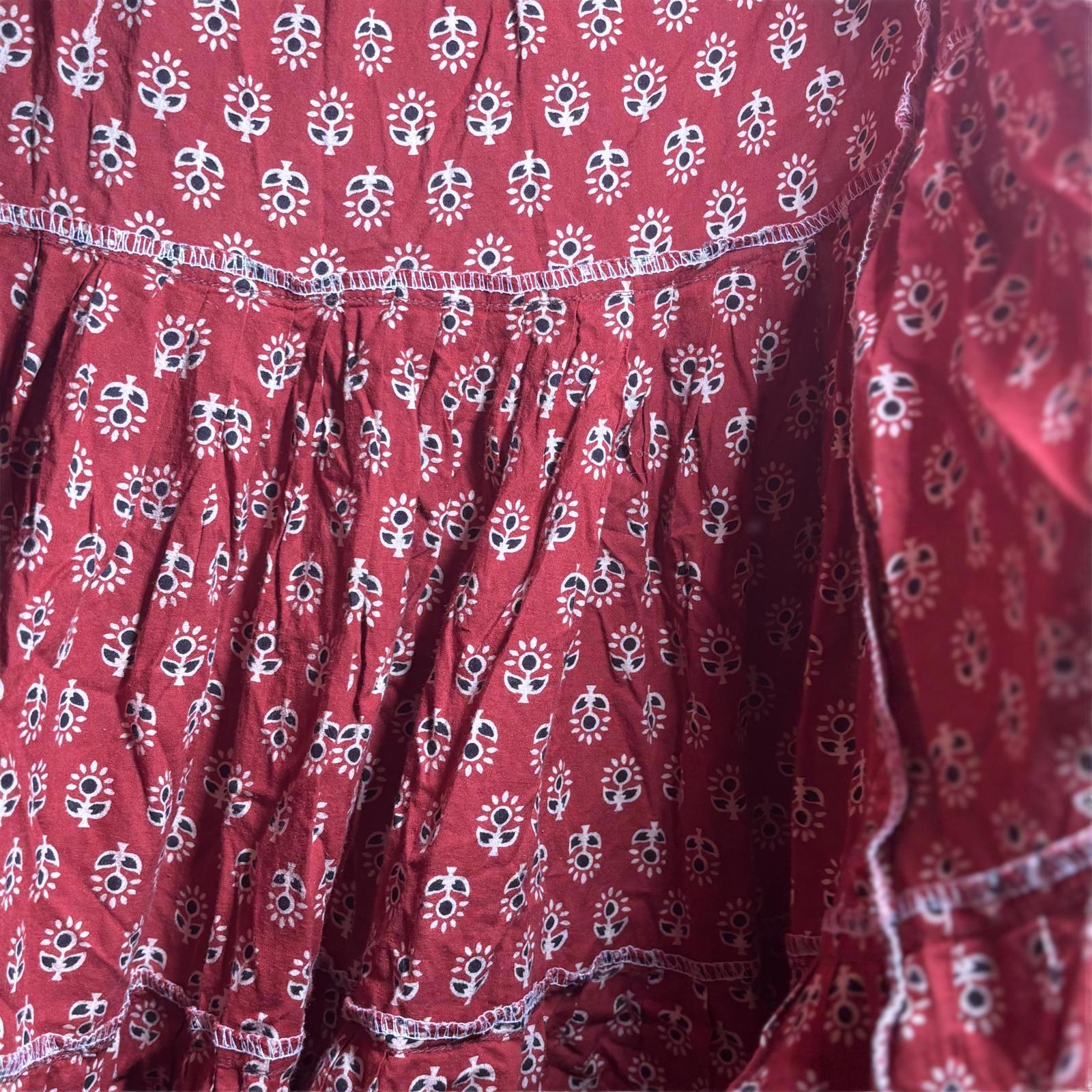 Gangom Women's Tiered Skirt Size 32 - Come Sell Nearly Anything