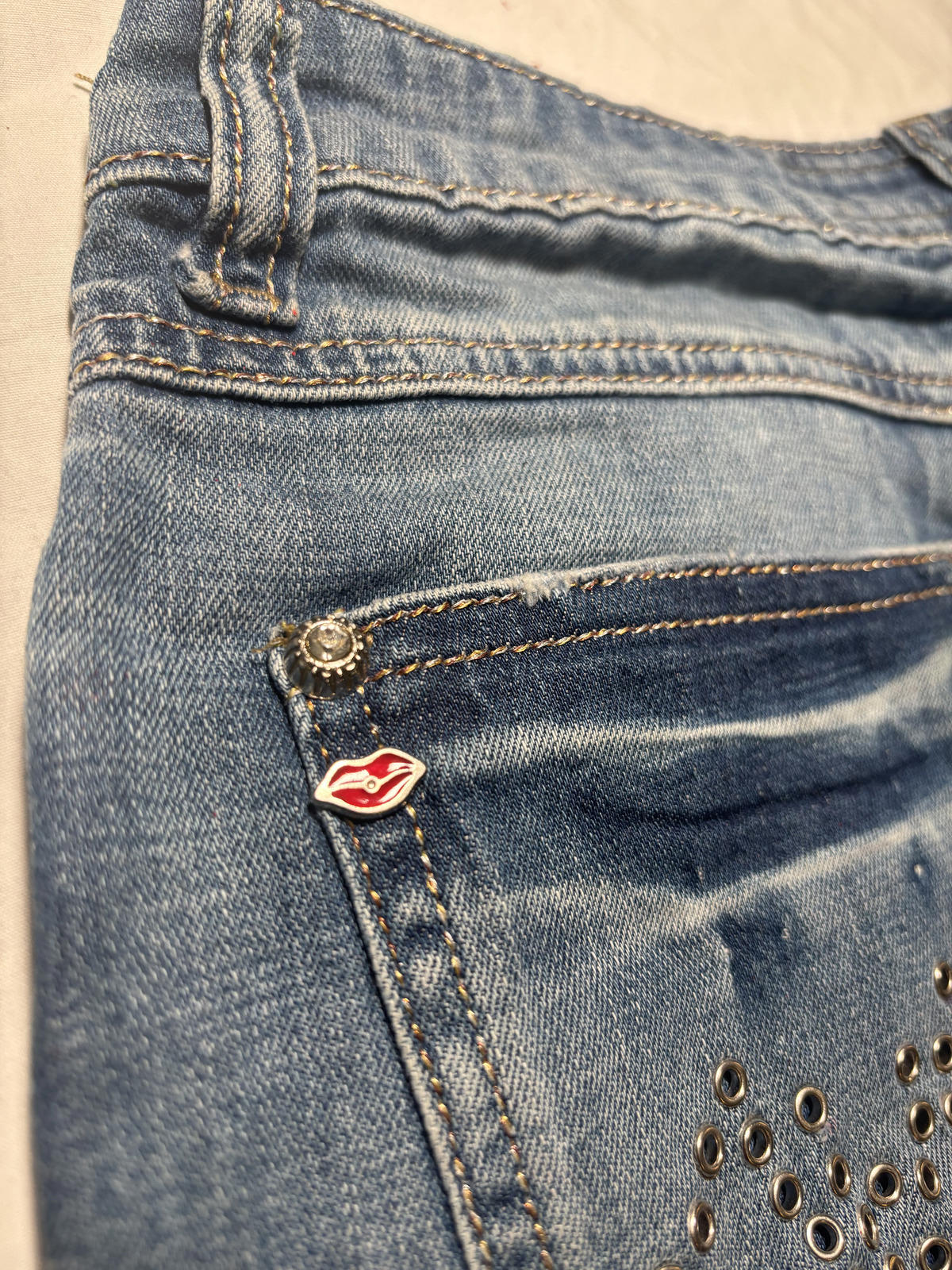 DM Women's Wide Leg Jeans Size 30W Denim #WideLeg #Denim Y2K - Come Sell Nearly Anything