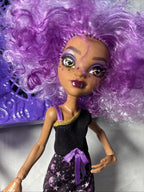 Monster High Dolls incl Skulltimate Secrets Spectra Vondergeist Clawdeen Wolf
