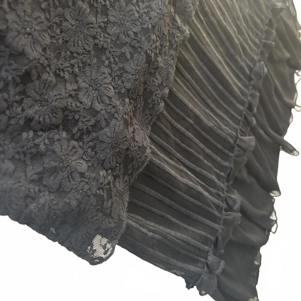 Vicky Vale Black Pleated Layered Skirt Size 8 Vintage Y2K Goth Summer