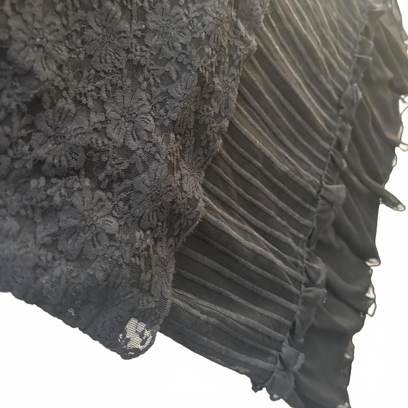 Vicky Vale Black Pleated Layered Skirt Size 8 Vintage Y2K Goth Summer