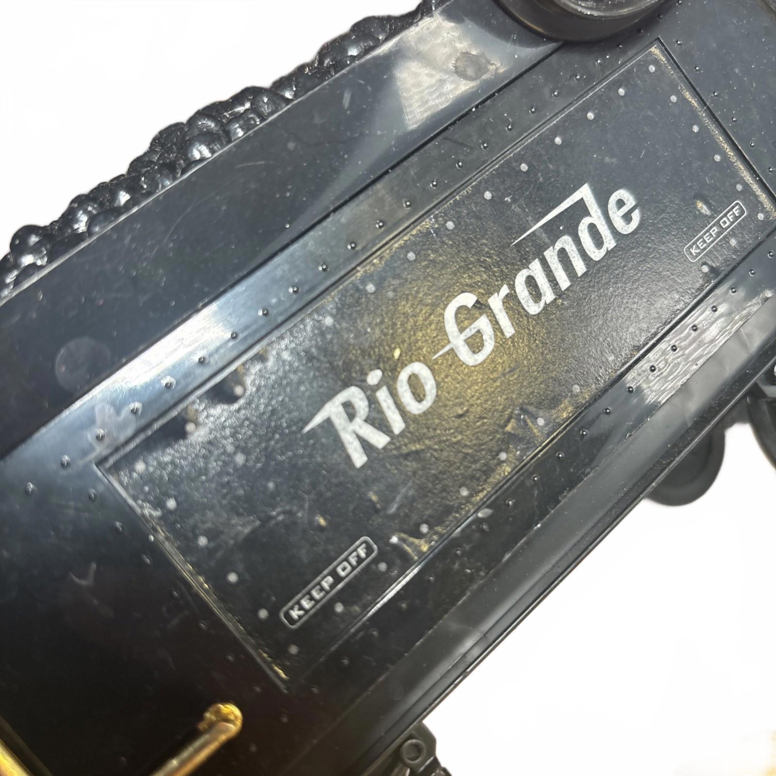 Black Canyon Express Wireless Remote Control Gauge Train Bundle + Christmas Cart