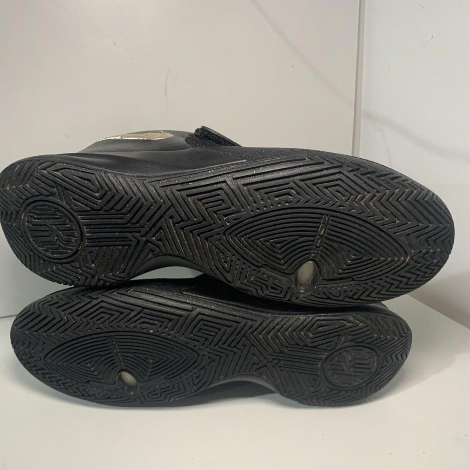 Men's NIKE 'Kyrie Flytrap 3' Sz 9.5 US BBall Black Leather Mesh Gold swoosh. - Come Sell Nearly Anything