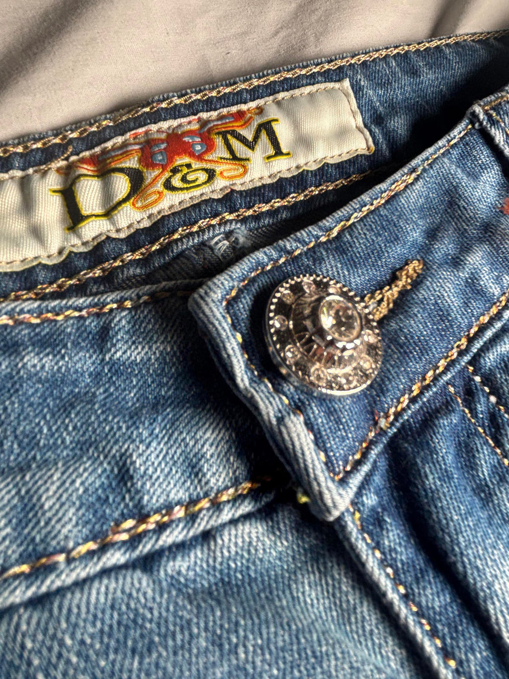 D&M Women's Denim Jeans Size 29 Y2K Style - Come Sell Nearly Anything