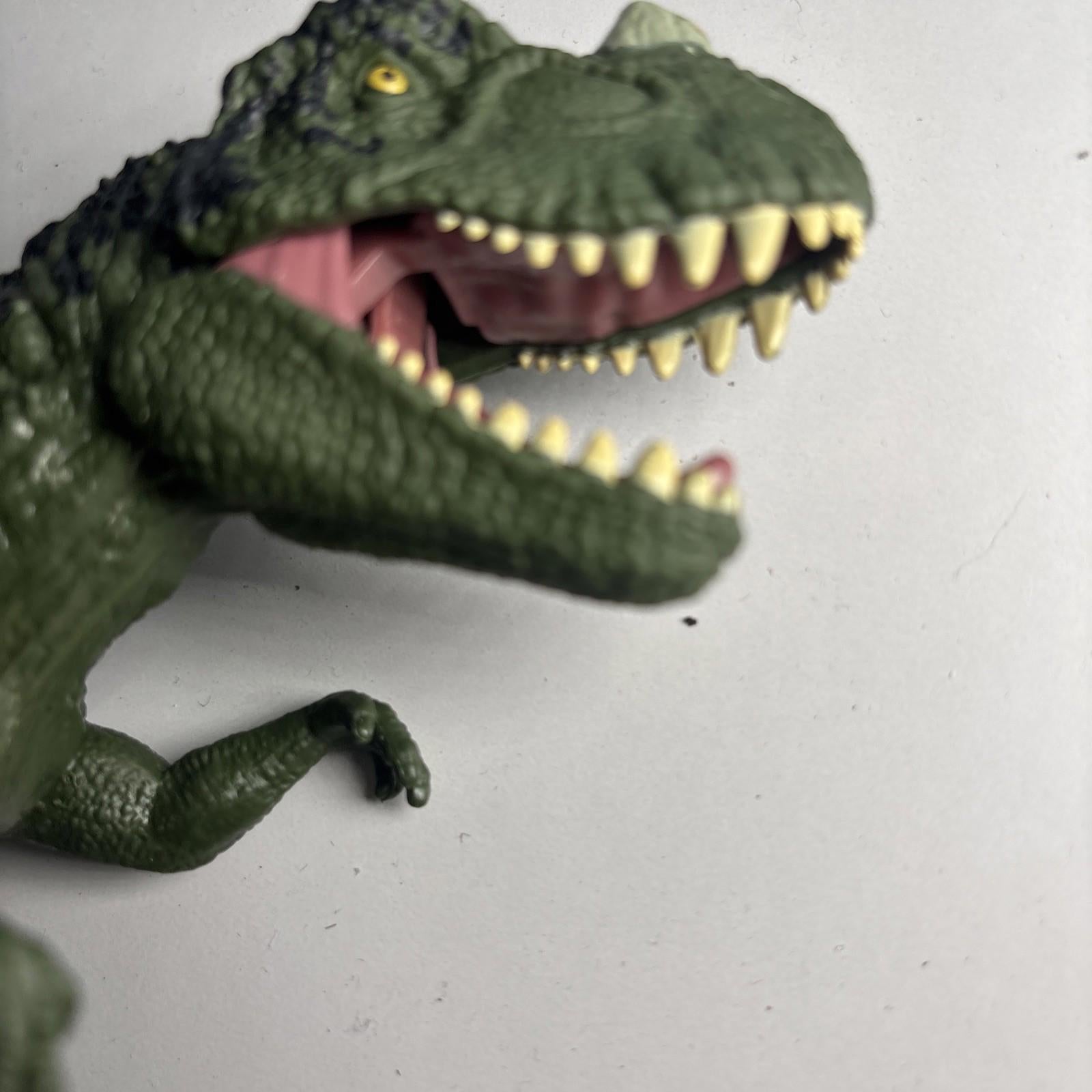 Jurassic World Camp Cretaceous Dino Escape Roar Attack Ceratosaurus Figure Sound