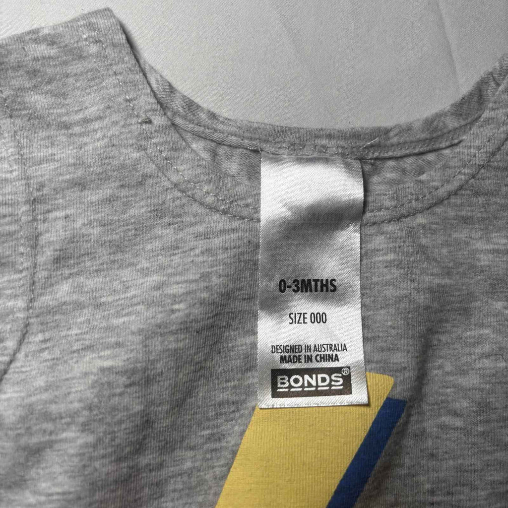 Bonds Baby Romper Size 000 (0-3 Months) Grey Super Hero Graphic