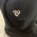 Unisex Kids CHUTE Black US 13 Uk 12.5 Snow Waterproof Boots / Shoes Like New.