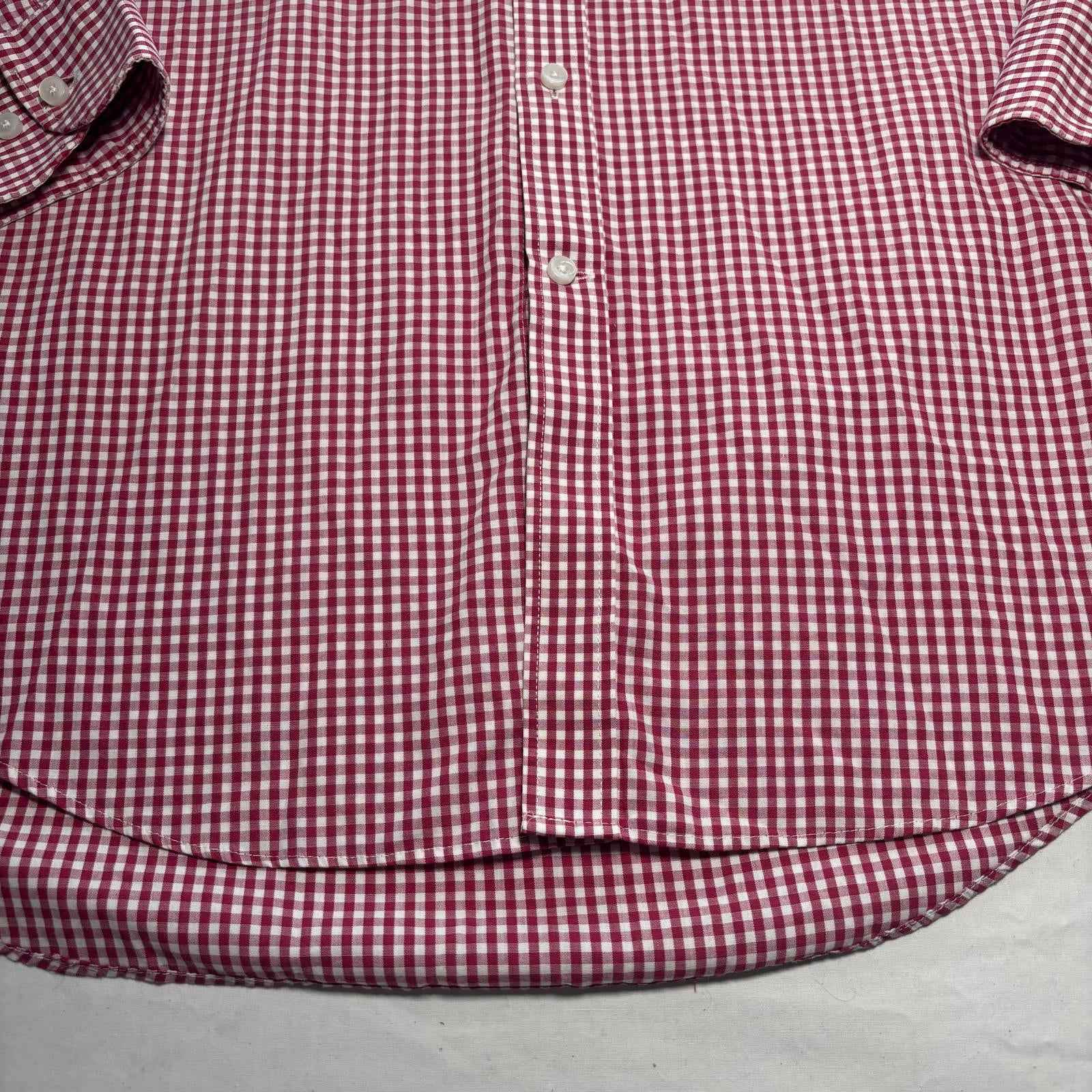 Van Heusen Classic Fit Men's Dress Shirt Size 42 Burgundy Check