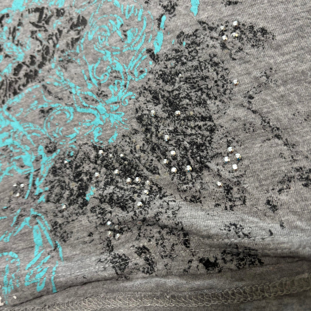 Ram Page Medium Women's Grey Graphic T-Shirt - Come Sell Nearly Anything