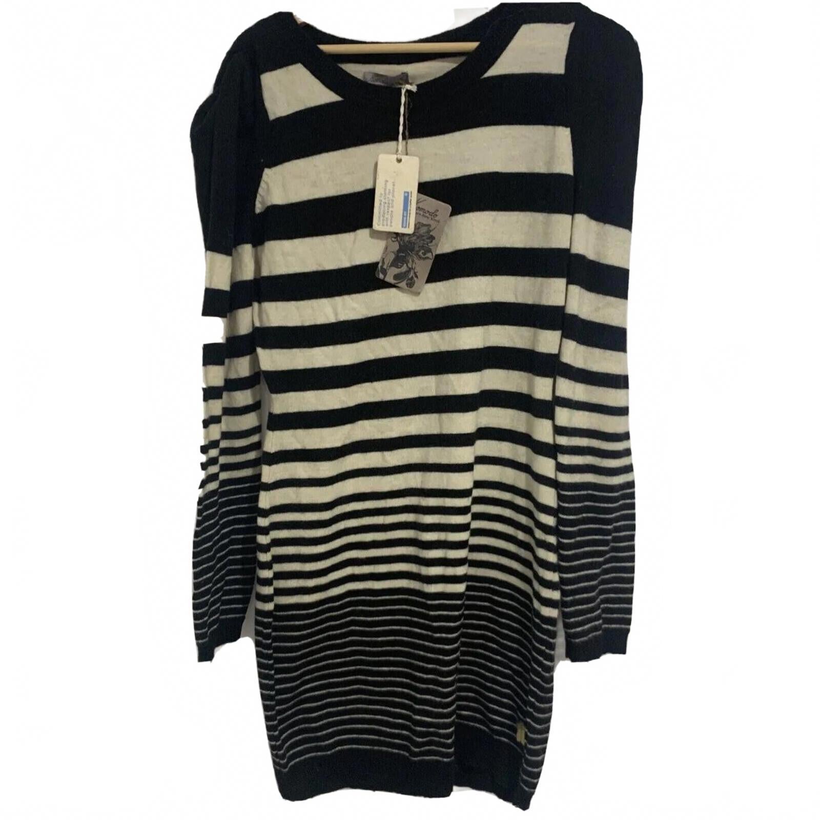 Komodo Pixel Jumper dress size 4 EU - Merino Wool - Black & Cream - BNWT - Come Sell Nearly Anything
