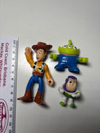 DISNEY Pixar TOY STORY Sheriff WOODY Buzz Plastic Action FIGURES Toys