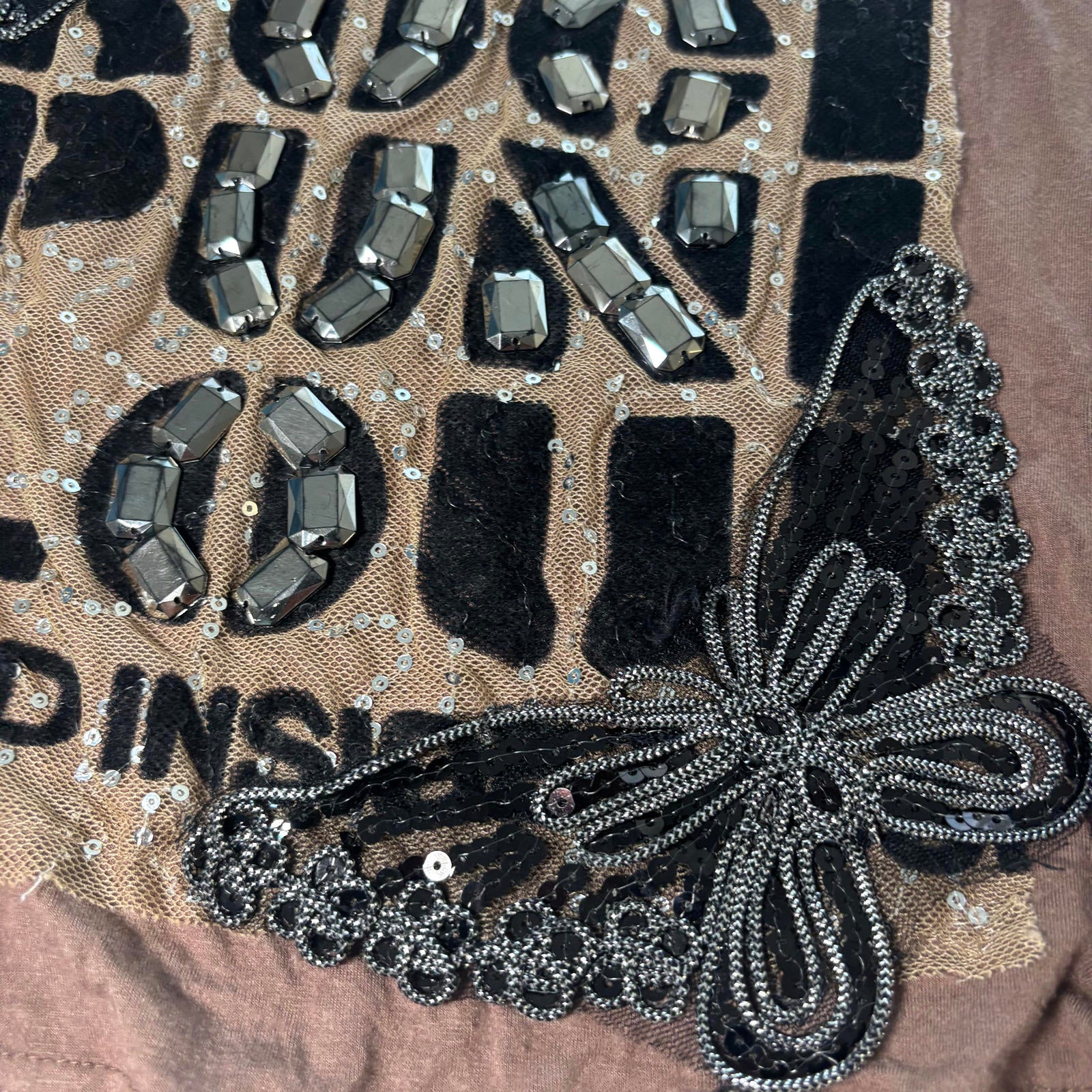 Hearts & Roses Women's Long Sleeve Top Size M Brown Embellished - Come Sell Nearly Anything