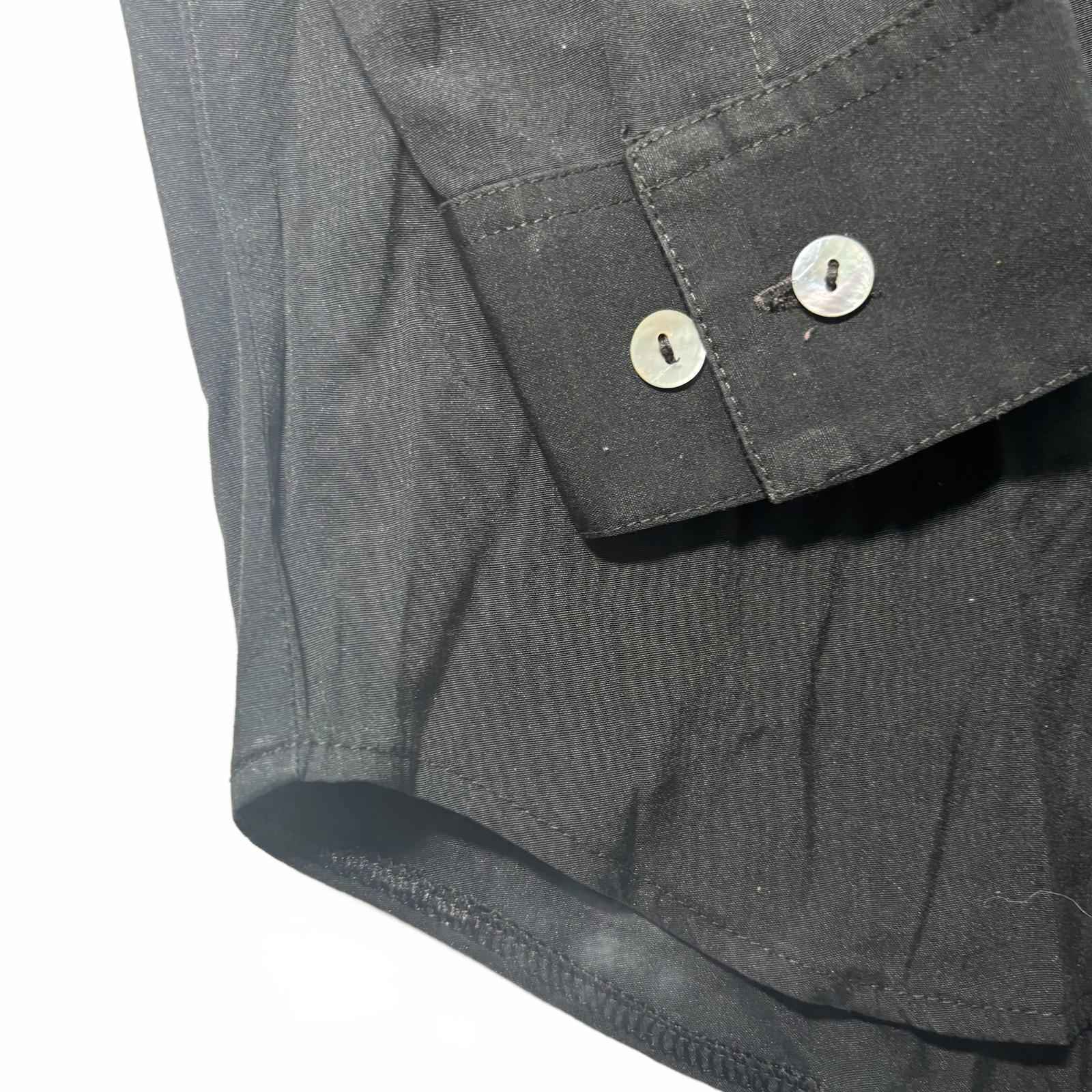 Plot Large Black Long Sleeve Vintage Shirt with Graphic Print