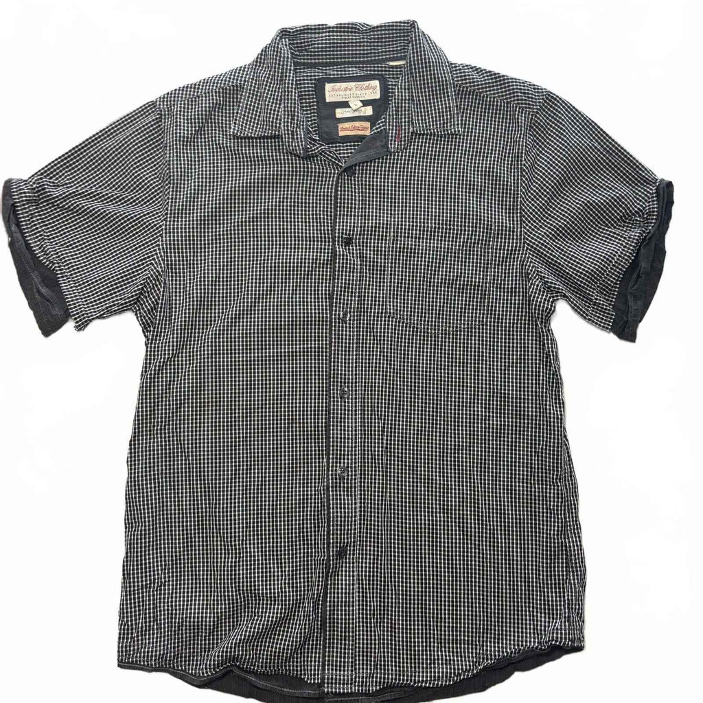 Industrie Clothing Large Men's Checker Short Sleeve Button-Up Shirt