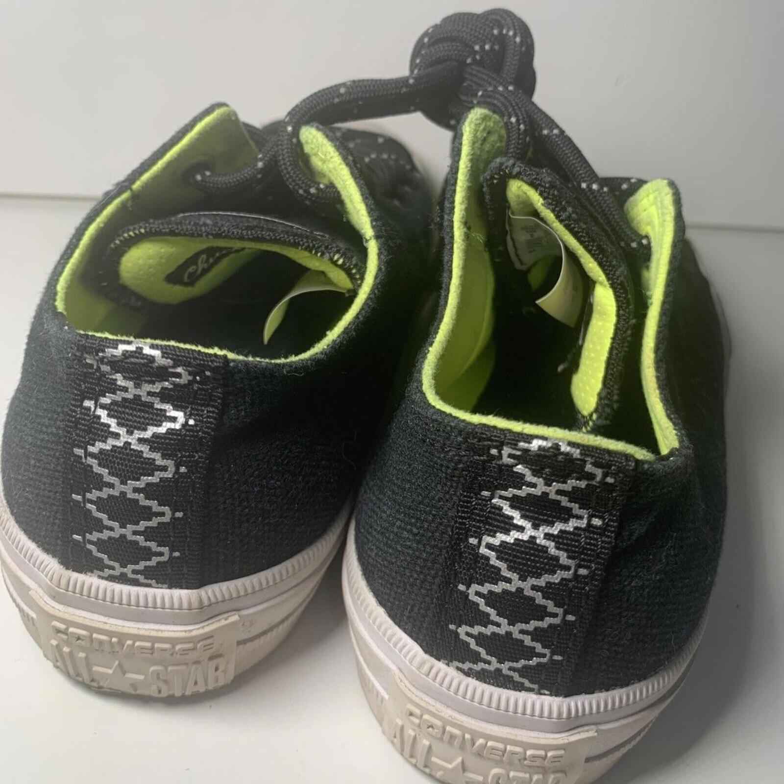 Converse Kid Chuck Taylor All Star II Low Sneaker Ox 5 US 2 Black Volt Gum Lnew.