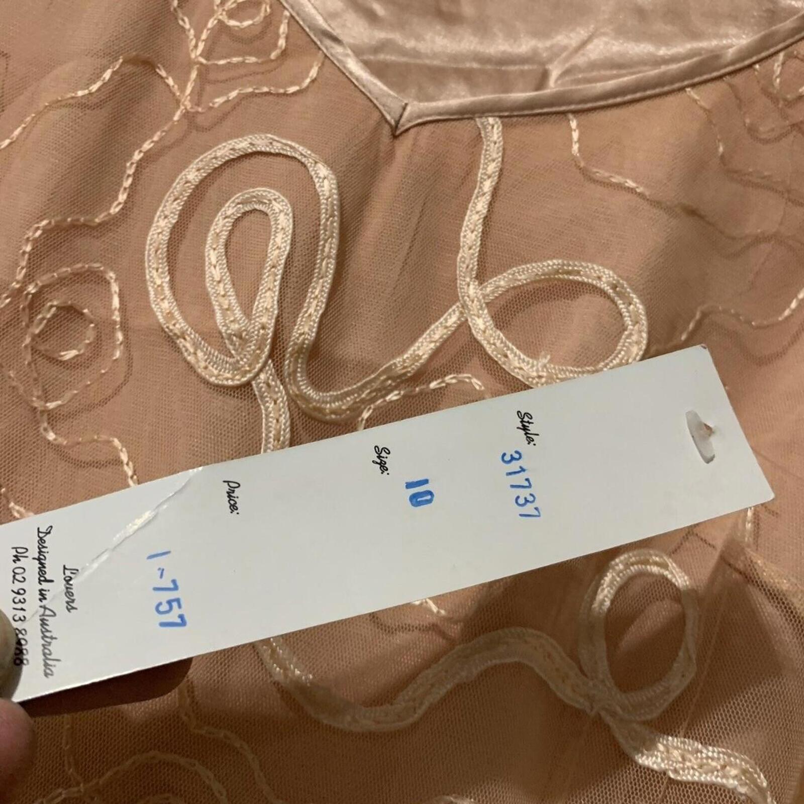 VINTAGE LIGHT Cream DRESS / Formal Evening BY Lounge Size 10 BNWT. - Come Sell Nearly Anything