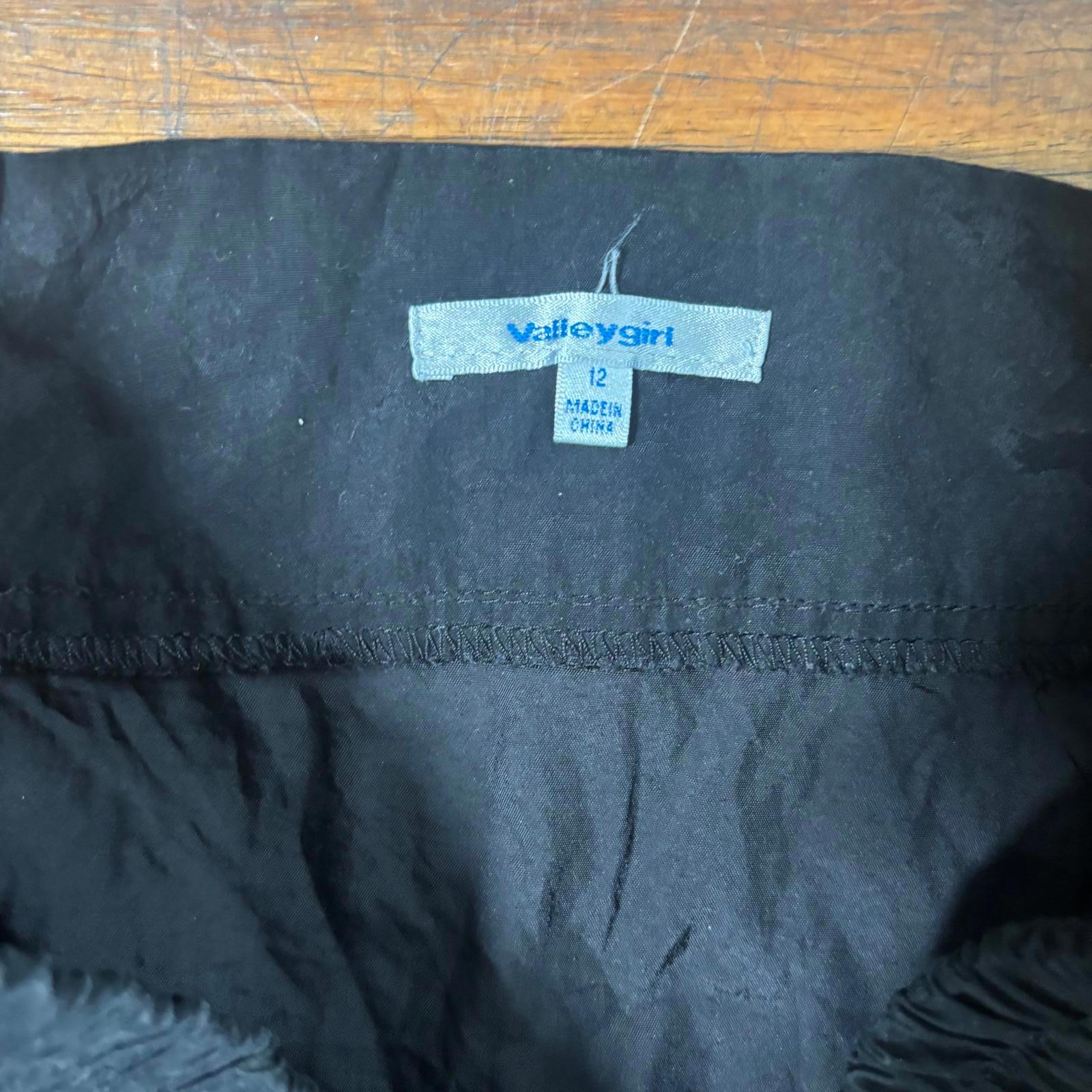 Valleygirl Black Skirt with Zipper Detail Size 12 - Come Sell Nearly Anything